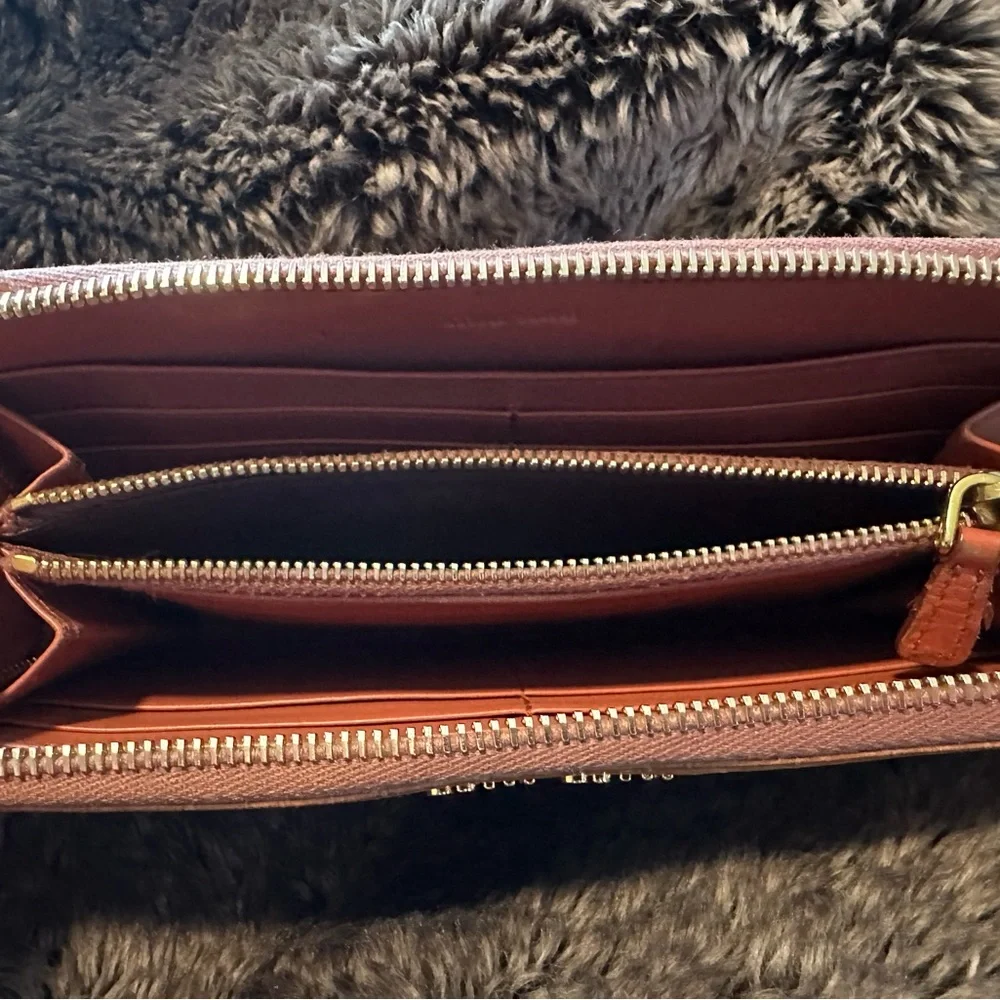 Miu Miu Brown Croc Embossed Wallet - Picture 6 of 6